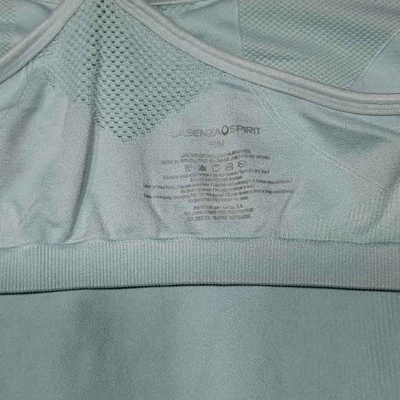 Workout Tank, Built-in Bralette - Picture 10 of 11